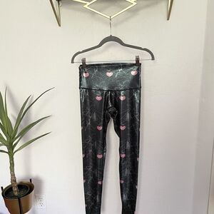 QUENCH Glossy Liquid Leggings Black Clouds Hearts
